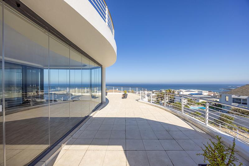 3 Bedroom Property for Sale in Bloubergstrand Western Cape